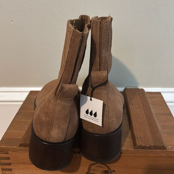 Dolce vita nwt Brown Suede Ankle Boots size 8.5W - Picture 2 of 7